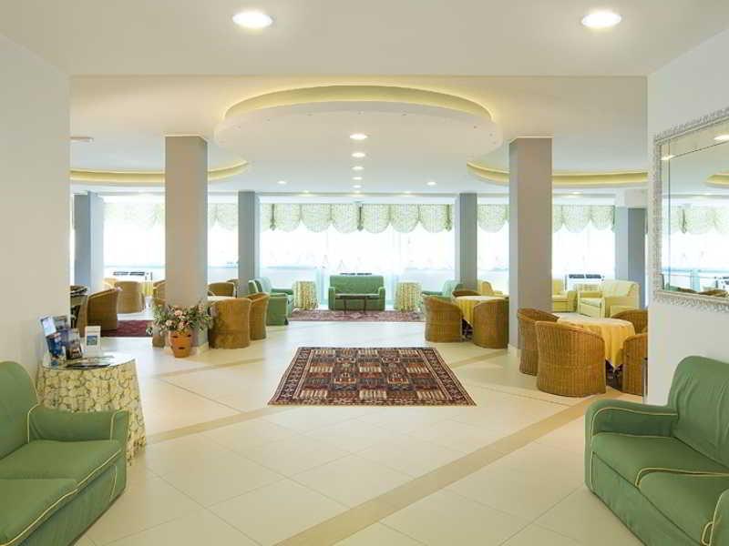 Hotel Bolivar 리도 디 예솔로 외부 사진